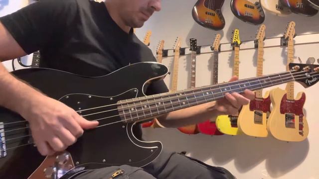 Fender Japan Aerodyne II Jazz Bass AJB-2 Made in Japan T Serial смотреть онлайн