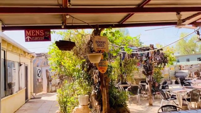 Жизнь и путешествия в Австралии/АВТОПУТЕШЕСТВИЕ- День 1 и 2/Муж-австралиец готовит ужин в кемпинге смотреть онлайн