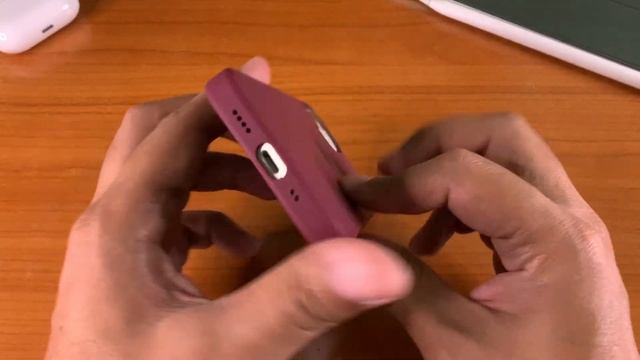 iPhone 12 Official Apple MagSafe Silicon and Clear Case (Review) | TGT смотреть онлайн