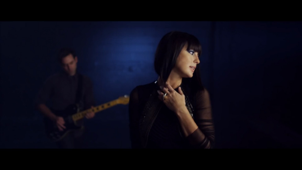 Phantogram ♫ Don't Move смотреть онлайн