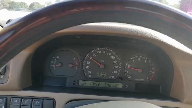 На Вольво с минимальным расходом топлива под Растворитель:) смотреть онлайн