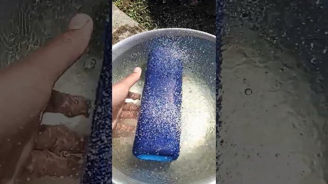 mi speakers water ??test best speaker under 2000 #mi #mibluetoothspeaker #xiaomi смотреть онлайн