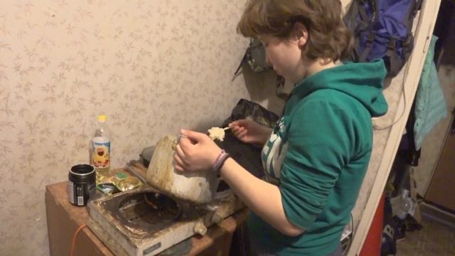 VIKTOSHA делает ЛЕПЁШКИ.2ой фрагмент.Tik Tok.Likee смотреть онлайн