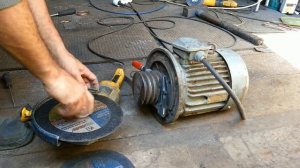 Тест отрезного круга  Луга абразив 230-1.6-22 2 Сталь-нержавейка.