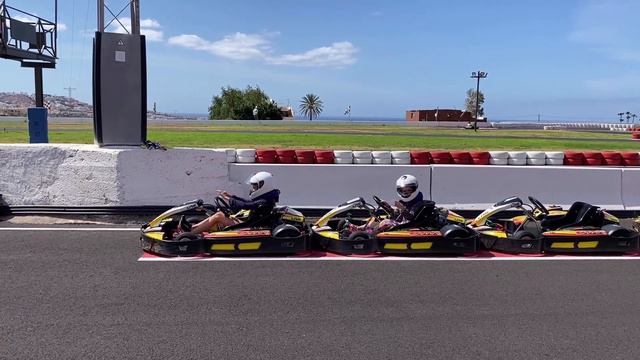 Картинг на Канарах или погоняем на машинках/Eva Mark & Ines смотреть онлайн