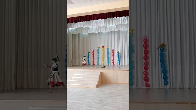 Гончарова Кира. «Танец бабы Яги». Гиагинский район смотреть онлайн