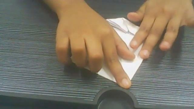 Boomerang Paper Plane смотреть онлайн