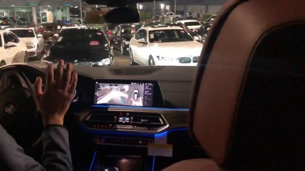 Amazing ? 2019 X7’s Parking assistance professional