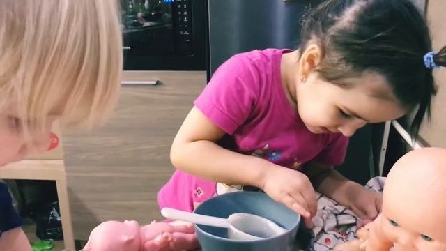 Чем занять детей в 1,5-2-3-4-5 лет #игрысдетьми #развивашки #монтесори #игры #гидрогель смотреть онлайн