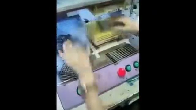 6 ПАЛЬЦЕВ НА РУКЕ!!! смотреть онлайн