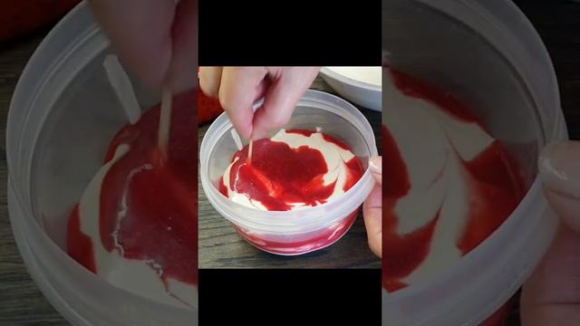 Как сделать простое мороженое? Мороженое без сливок с малиной #Shorts смотреть онлайн