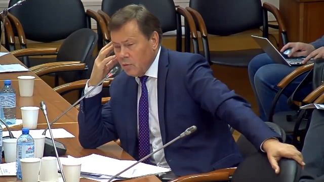 Скандальное высказывание депутата Единой России о бедных! смотреть онлайн