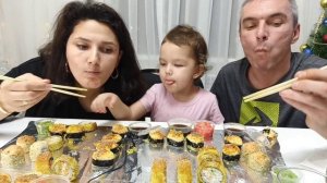 ?MUKBANG ?РОЛЛЫ! ??♀️ОТВЕЧАЕМ НА ВАШИ ВОПРОСЫ