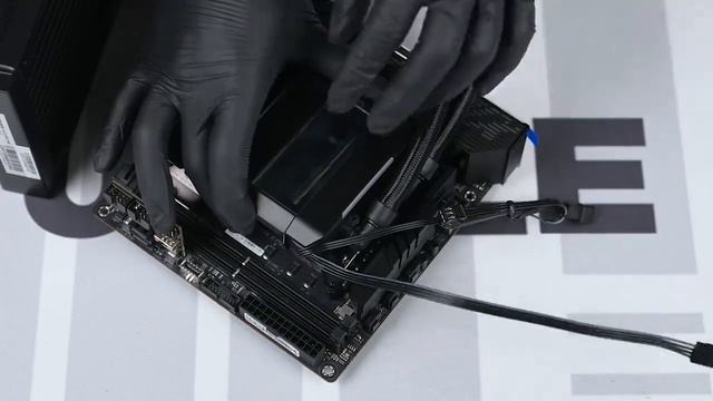 PHANTEKS P121 MINI ITX Build / I9-14900KF / ASUS TUF RTX 4070TI смотреть онлайн