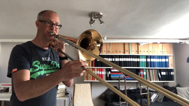 Early red bird, trombon смотреть онлайн