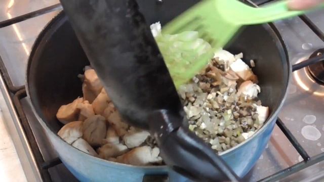 Соедини куриное филе,грибы,сметану и наслаждайся. смотреть онлайн