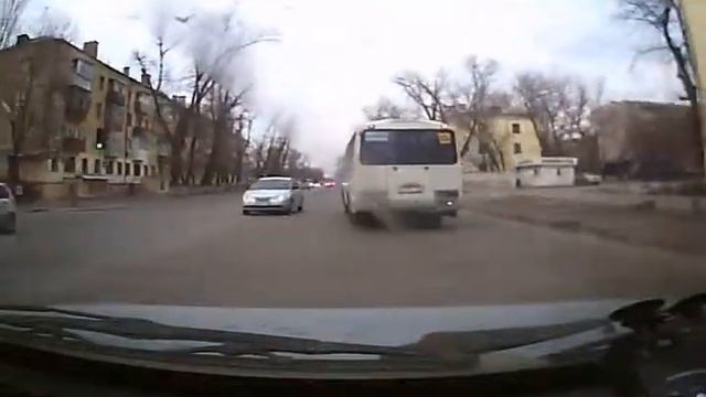 Раскорячился смотреть онлайн