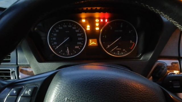 Замена аккумулятора х5 е70, х6 е71 на менее мощный, не штатный 74Ah смотреть онлайн