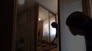 Как помыть зеркало без разводов? Рабочее зеркало. Самое крутое средство для мытья окон и зеркал