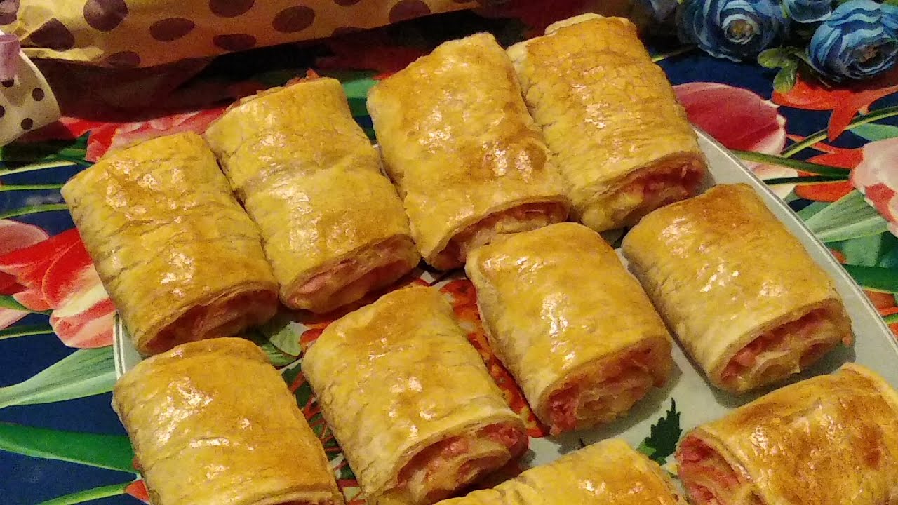 РУЛЕТИКИ из СЛОЁНОГО ТЕСТА с колбасой и сыром. НУЖНЫЙ рецепт. смотреть онлайн