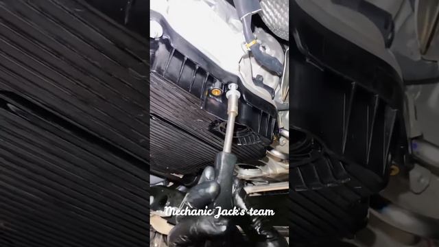 Mercedes 9G Tronic Transmission Replace gear oil смотреть онлайн