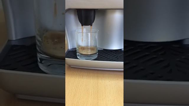 Работа моей кофемашины Gaggia Syncrony Logic смотреть онлайн