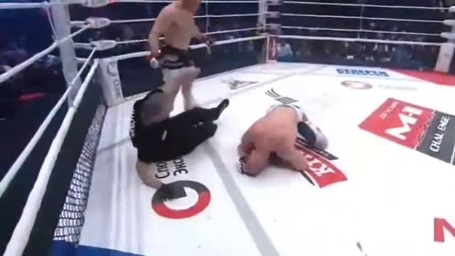 Александр Шлеменко одержал победу на турнире в Санкт-Петербурге смотреть онлайн