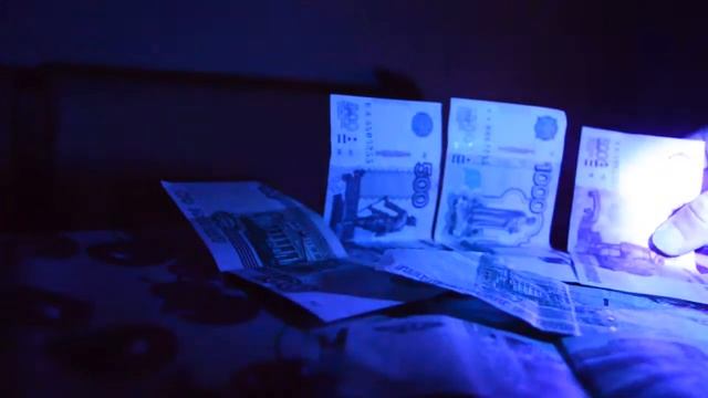 Ультрафиолетовые фонари и лампа, тест на деньгах. Посылки из Китая. смотреть онлайн