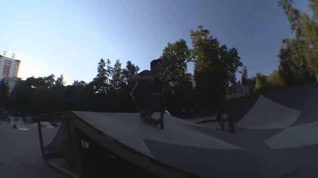 20150812 скейтпарк Юбилейного - Артем, фингервип смотреть онлайн