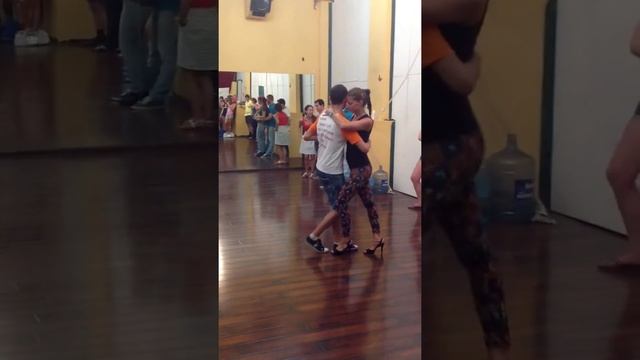 КИЗОМБА Алекей Силаев и Тома Головина открытый урок Ritmo Dance смотреть онлайн