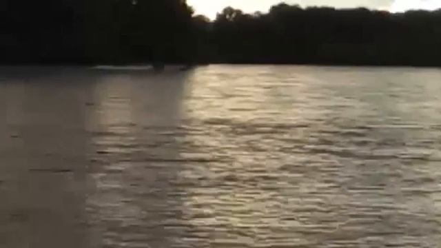 лодка - плоскодонка для горных рек смотреть онлайн