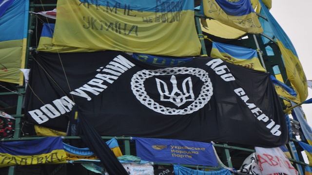 "Yablochko"/Яблочко - Compilation of Various Versions of the Song смотреть онлайн