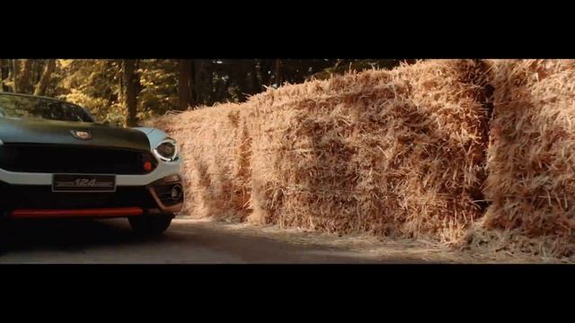 Abarth UK | Abarth 124 Spider x Goodwood смотреть онлайн