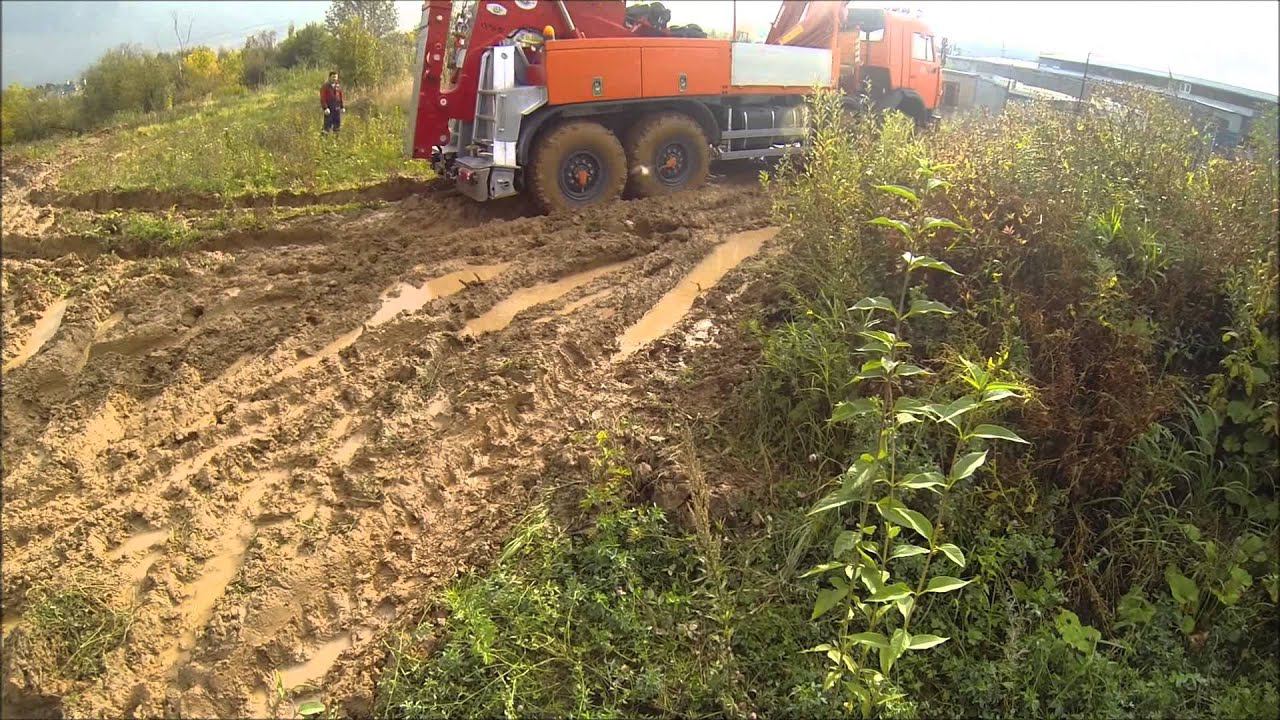 Внедорожная эвакуация, КАМАЗ против БУЛЬДОЗЕРА смотреть онлайн