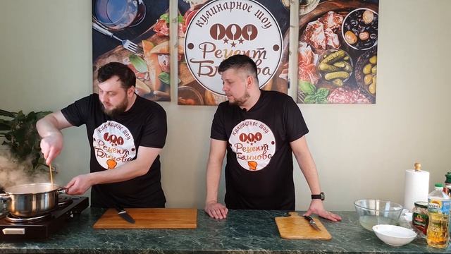 Легендарный американский суп «Чаудер» с копченым беконом, кукурузой и фаршем – удивительно вкусно! смотреть онлайн