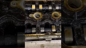 Киа Рио,постоянная течь масла из под клапанной крышки!