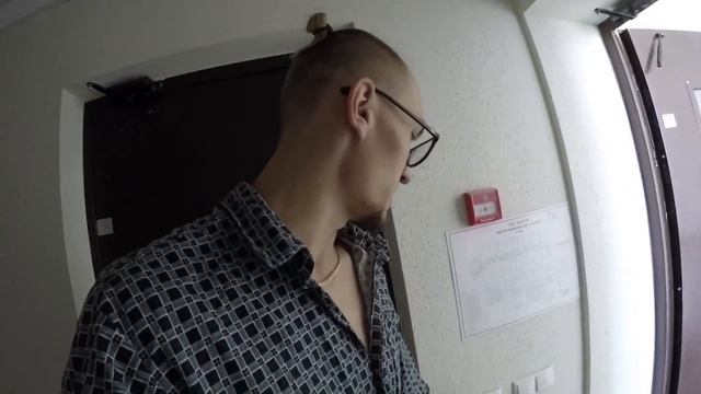 VLOG : ПРОДОЛЖАЮ РЕМОНТ В СТУДИИ / ПОДПИСЧИК СПАЛИЛСЯ / АРТЕМОН БУЛКА смотреть онлайн