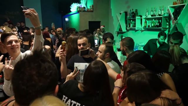 Mannequin Challenge At Calzo Night Bar смотреть онлайн