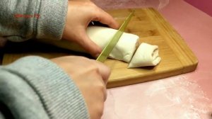 Закуска из слоеного теста. ВКУСНЫЕ СЛОЙКИ с беконом и сыром. Готовьте уже сегодня!#440