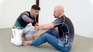 How to Get Your Initial Grips in BJJ and No Gi Grappling, with Thomas Lisboa