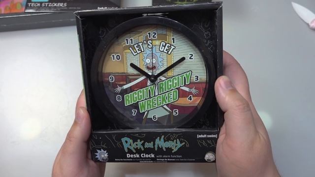 Весь официальный мерч Рик и Морти в России 2022 смотреть онлайн