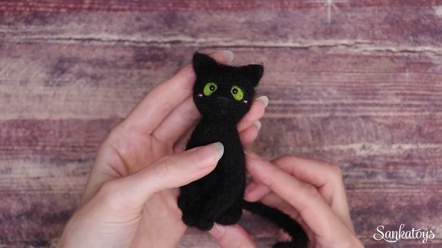 Черный кот. Новая стильная игрушка, пушистая статуэтка.