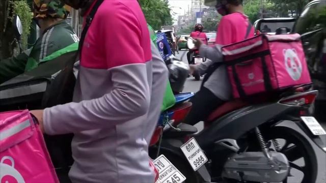 ТАЙЛАНД ПЛАСТИКА СТАЛО БОЛЬШЕ смотреть онлайн