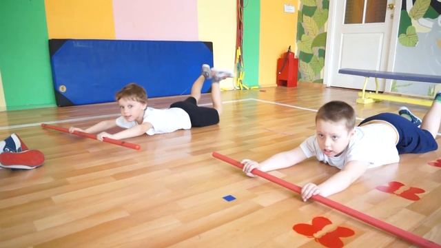 8Знайки1день смотреть онлайн