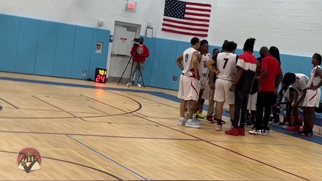 The Savannah Hurricanes play their first game against the Duval Pharaohs. Mic Check was there. смотреть онлайн