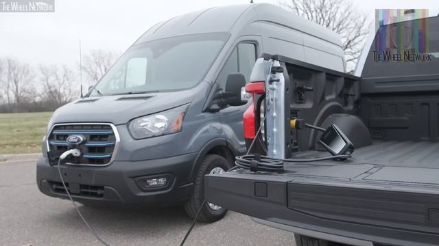 Vehicle-to-Vehicle Charging – Ford F-150 Lightning, Mustang Mach-E and E-Transit смотреть онлайн