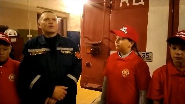 Видео ДЮП Новленской школы в гостях у пожарных смотреть онлайн