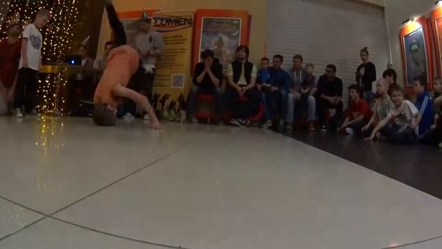 Торнадо (Power of Style)vs Артём Казиков 1 круг смотреть онлайн