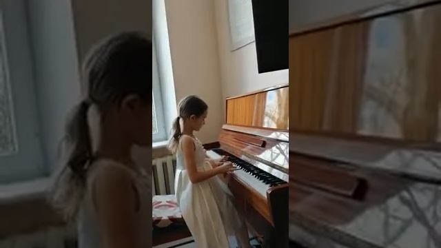 Сонатина 1 часть М.Клементи Александрова Анна, 2 класс смотреть онлайн