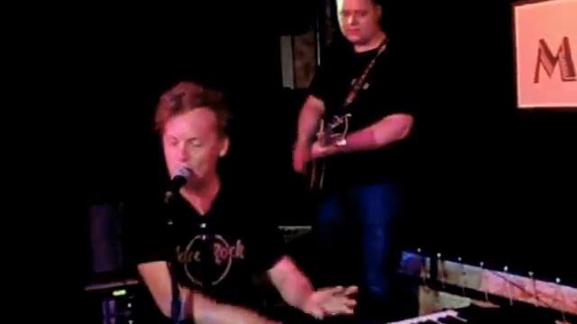 Denis Mazhukov & Off Beat - "Rock Around The Clock" - MusicTown (live) смотреть онлайн